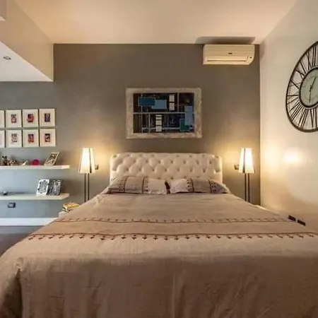 Realty Company Spagna شقة روما